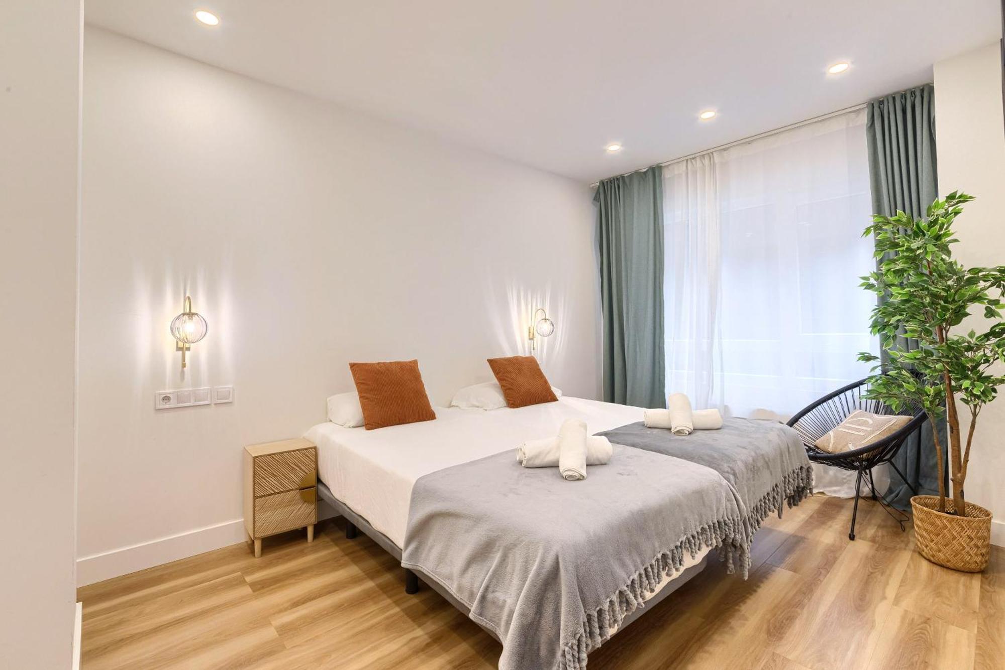Deustown Apartamentos Бильбао Экстерьер фото
