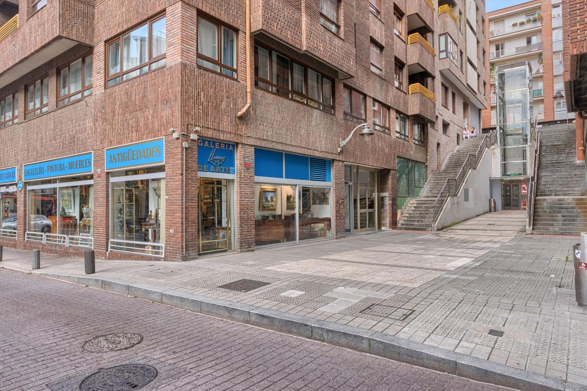 Deustown Apartamentos Бильбао Экстерьер фото