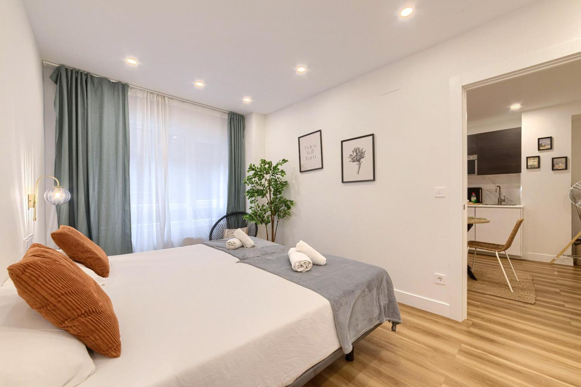 Deustown Apartamentos Бильбао Экстерьер фото