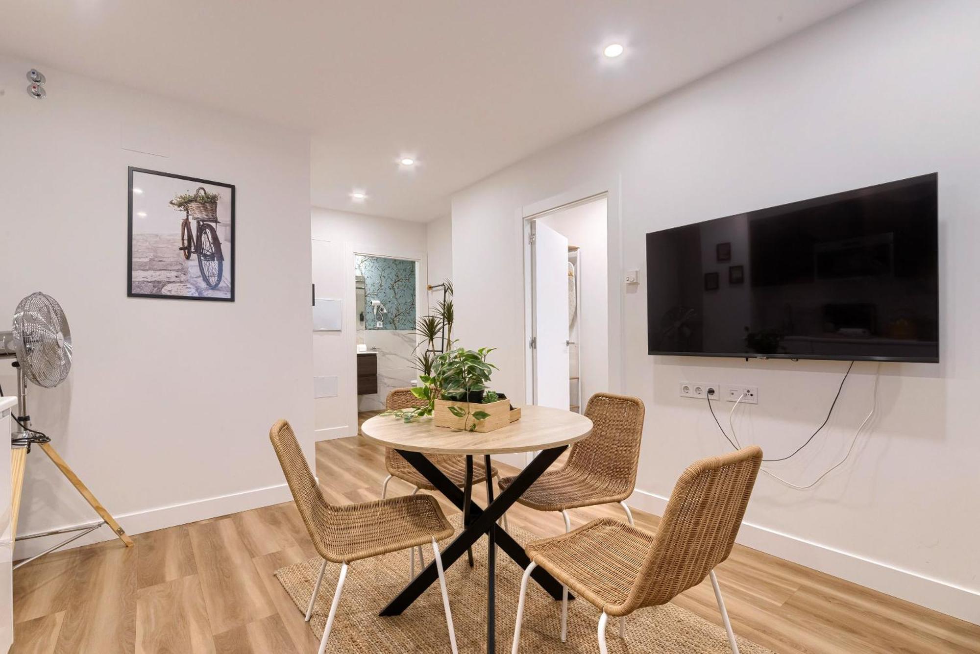 Deustown Apartamentos Бильбао Экстерьер фото