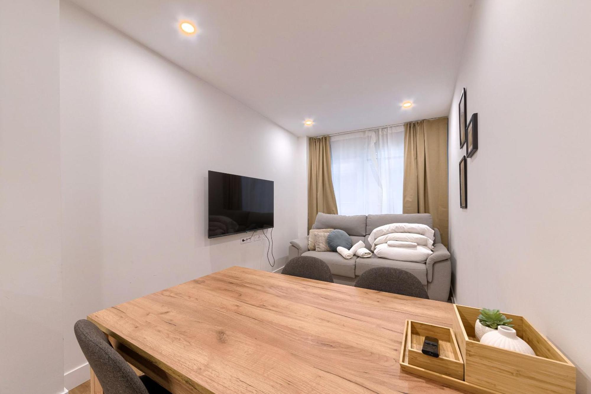 Deustown Apartamentos Бильбао Экстерьер фото