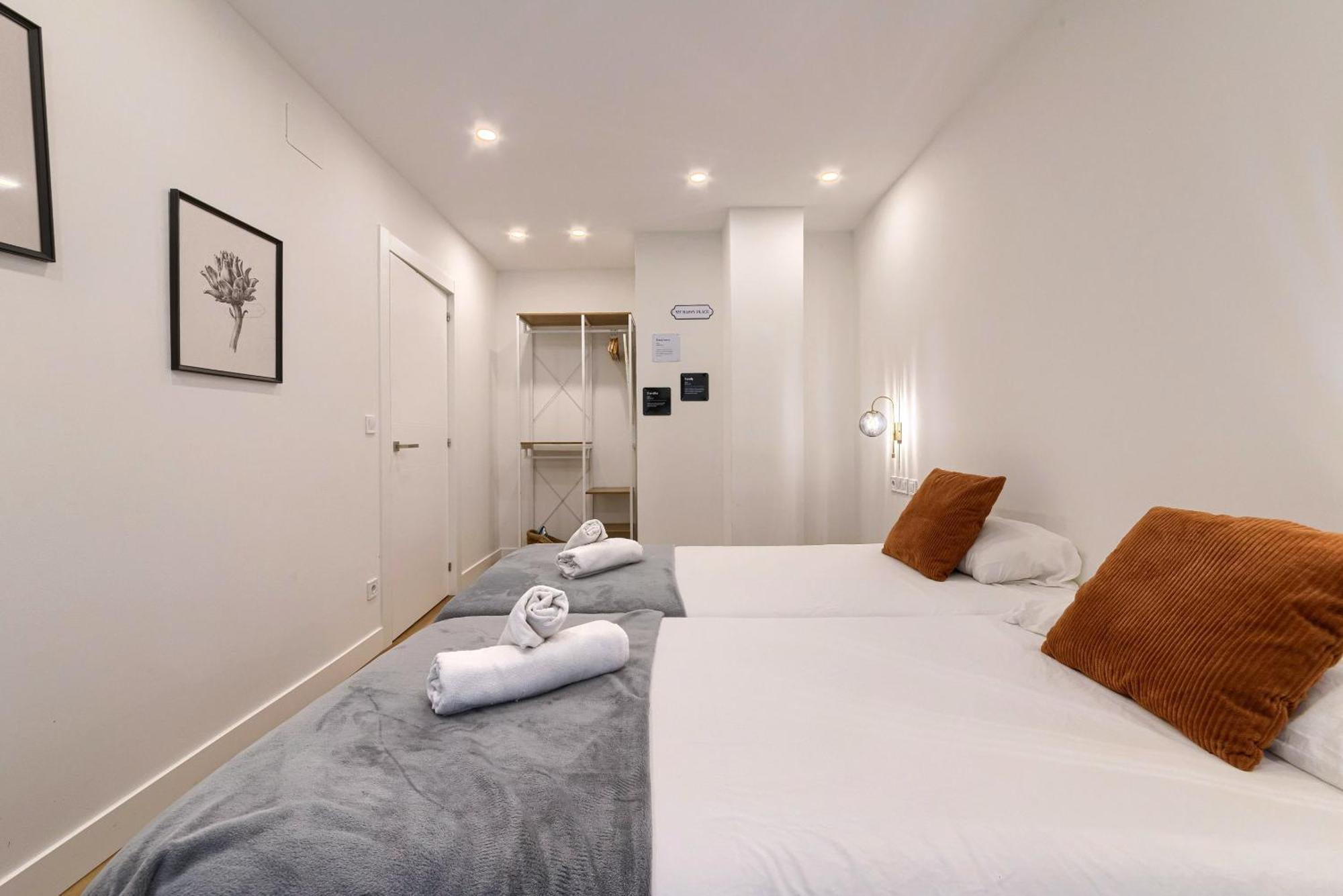 Deustown Apartamentos Бильбао Экстерьер фото