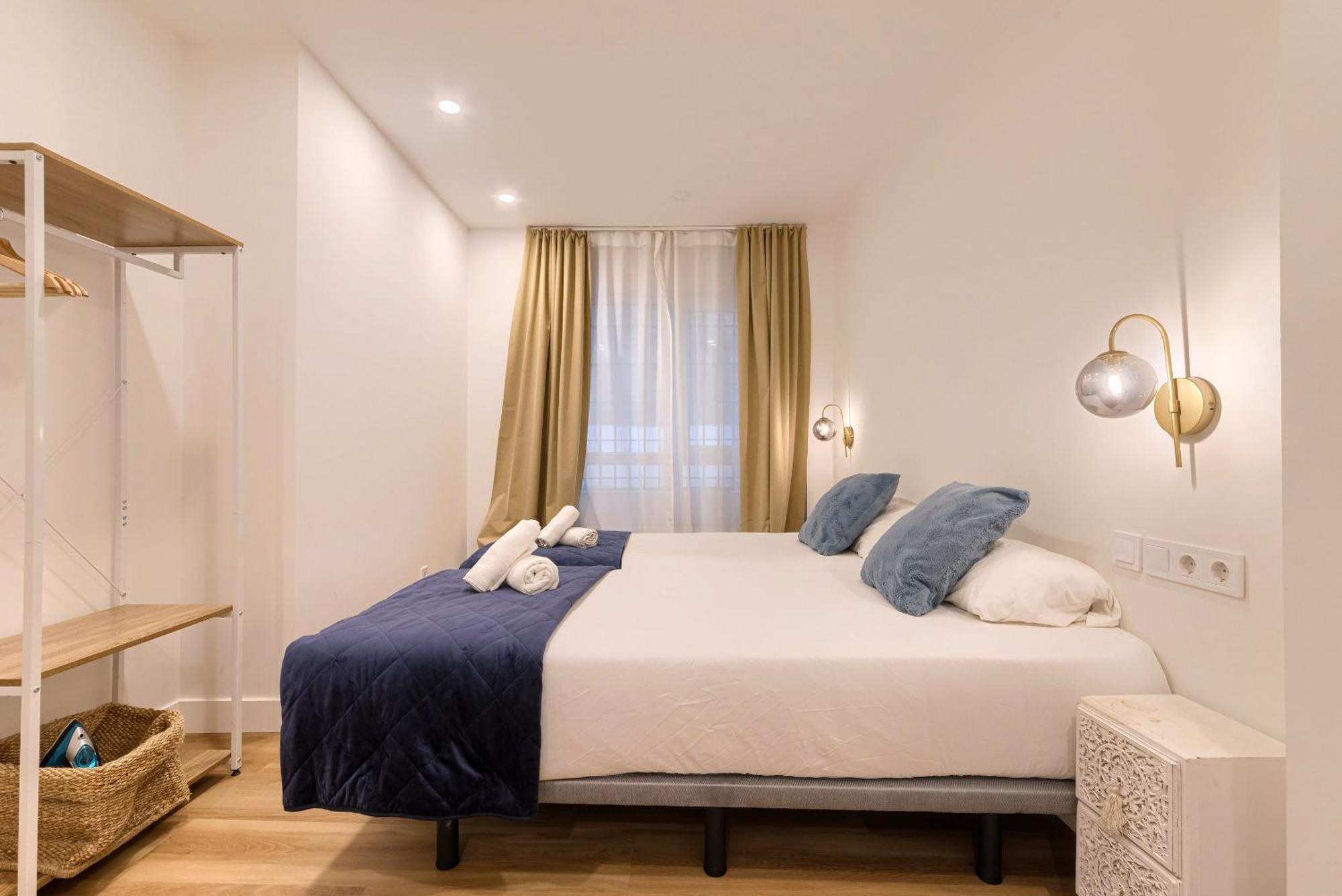 Deustown Apartamentos Бильбао Экстерьер фото