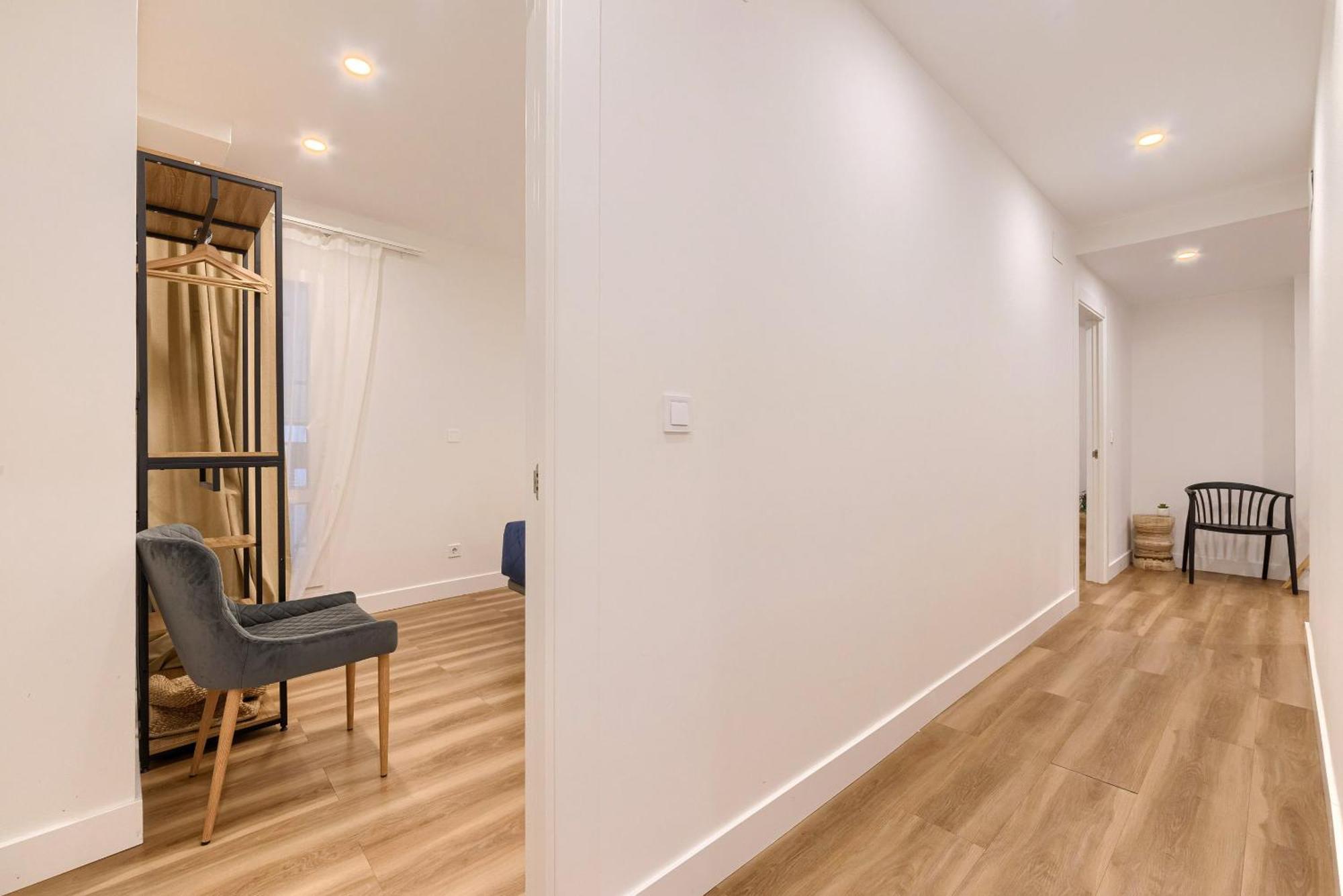 Deustown Apartamentos Бильбао Экстерьер фото