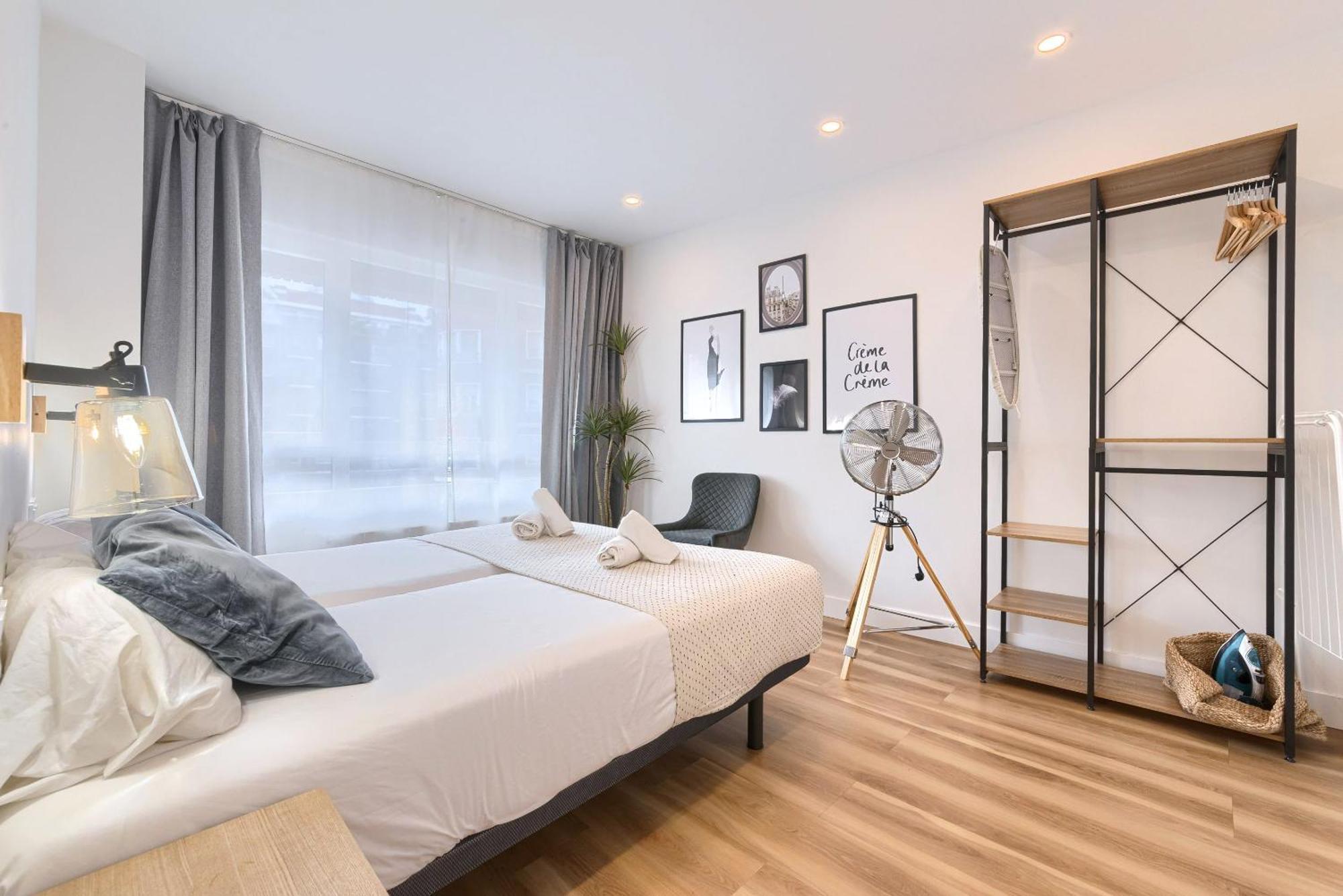 Deustown Apartamentos Бильбао Экстерьер фото